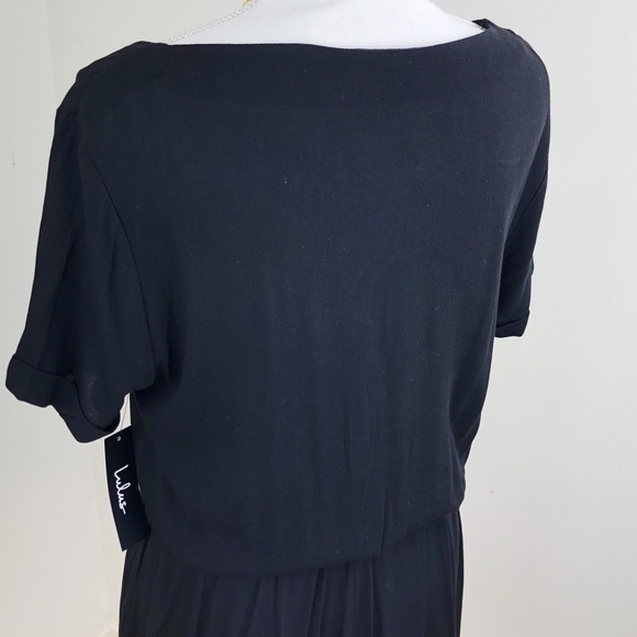 Lulu’s Flowy Short Sleeve Romper w/ Pockets NWT - Picture 2 of 8